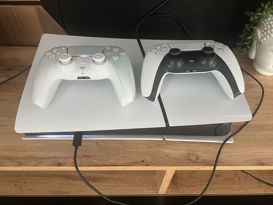 Play station 5 slim memorie 1 tb