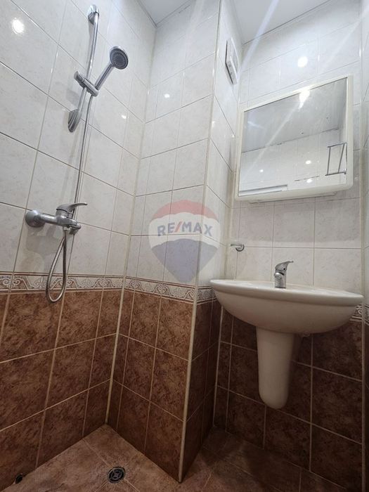 Тристаен апартамент под наем, кв.Чайка Д.В 4202