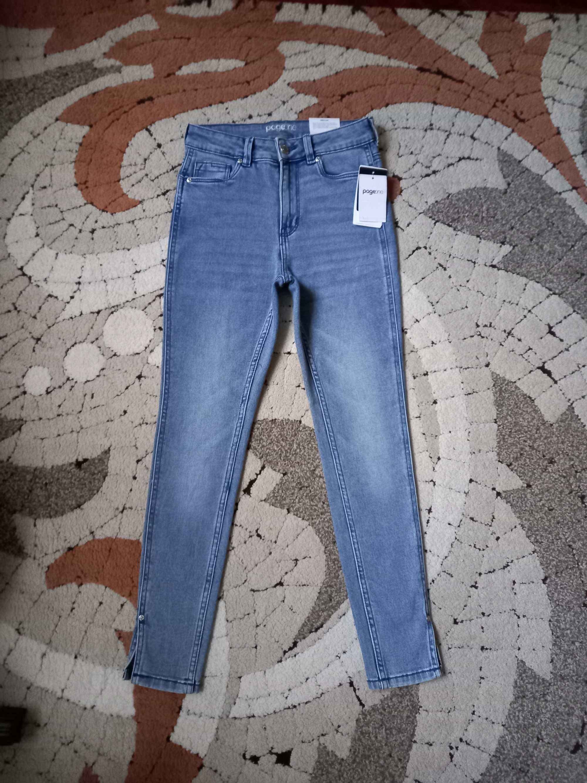 Blugi skinny măsura S