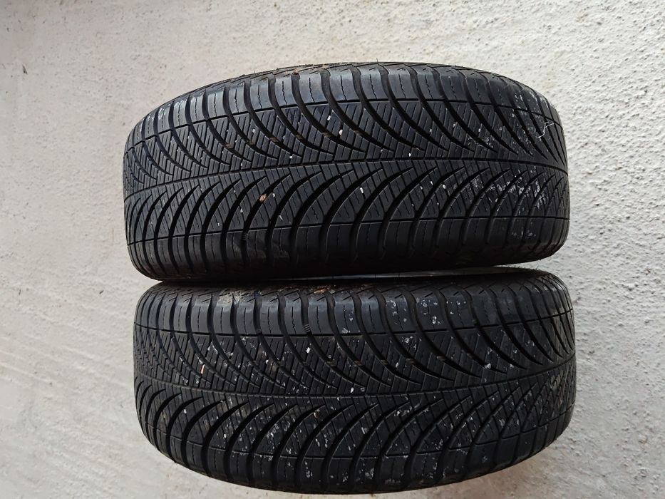 Doua cauciucuri 205 55 R16 Goodyear 4Seasons