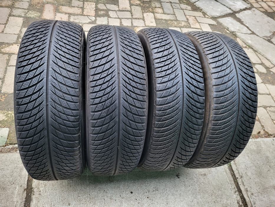 Set 4buc 235/65 R17 Michelin Pilot Alpin Sport 5 SUV M+S iarnă
