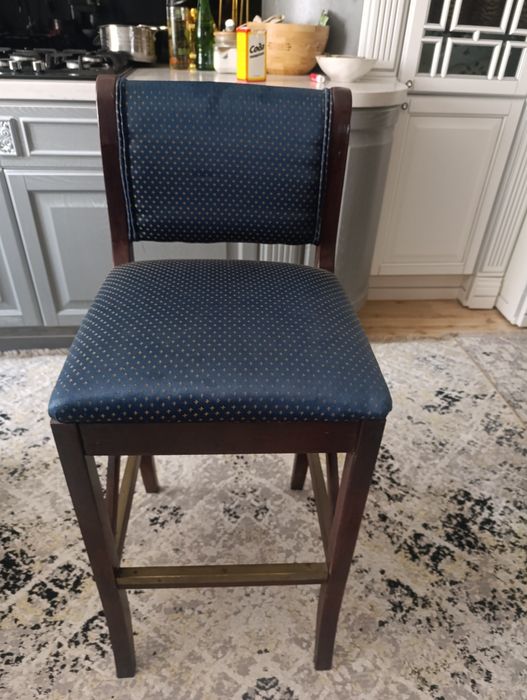 Продам барный стулья