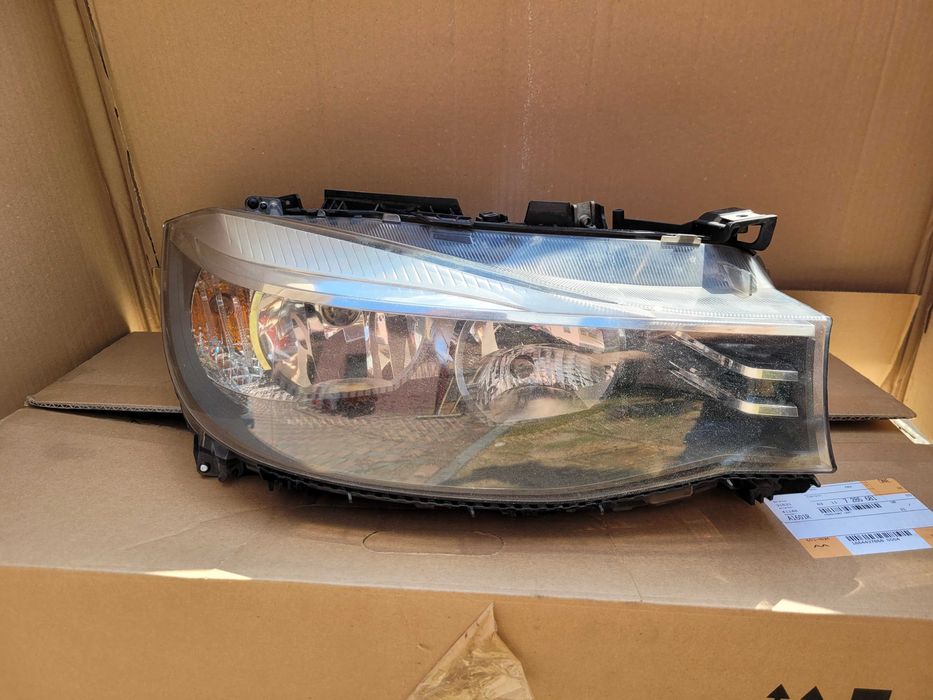 Set Faruri LED BMW Seria 3 GT F30/F31/F34 2011-2014 - la cutie