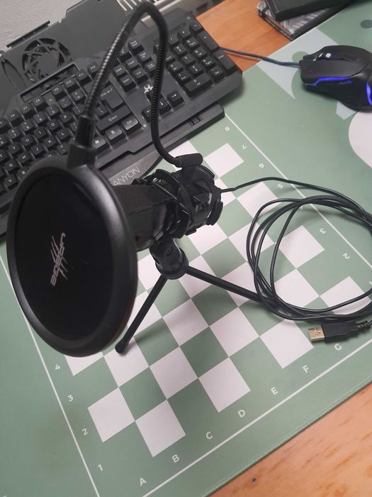 Microfon Gaming Hama uRage stream 400 plus