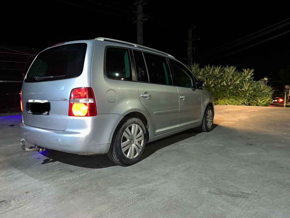 Vw touran 2004, 2.0 tdi 140 cp