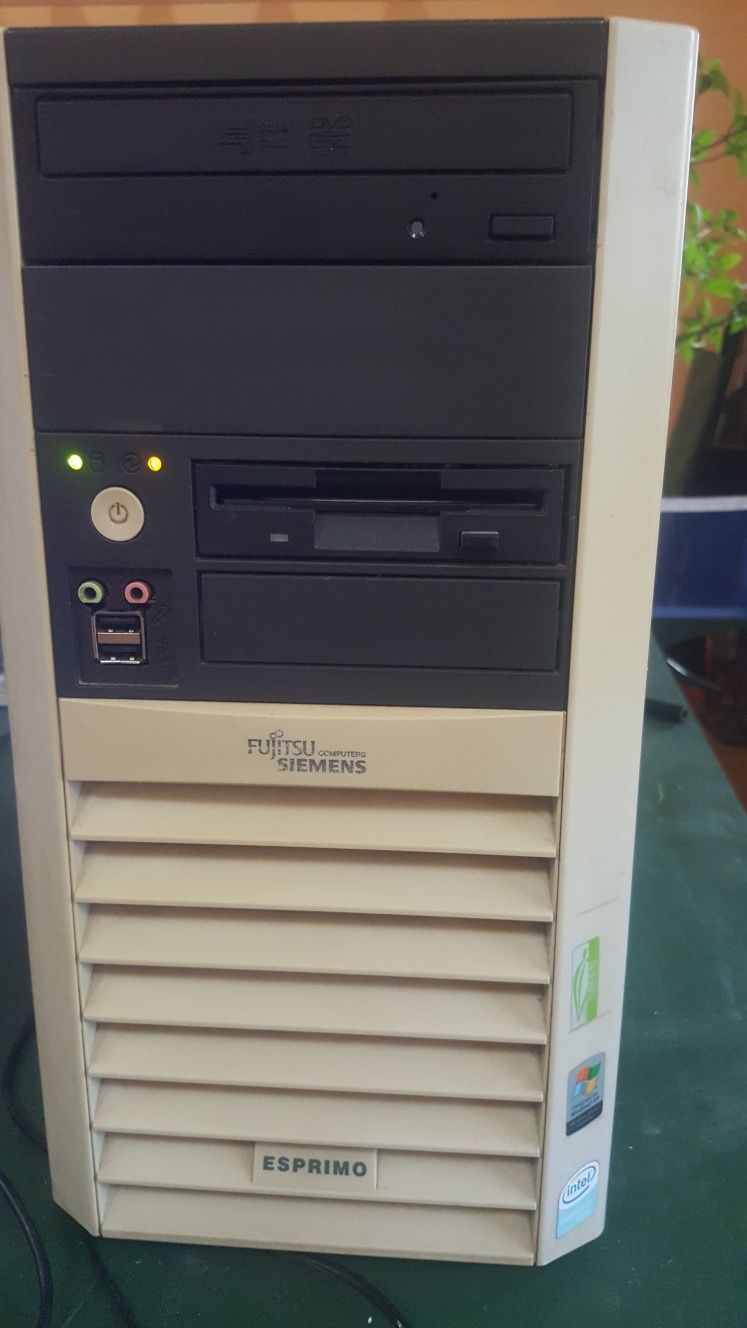 Fujitsu Siemens  PC XP vintage