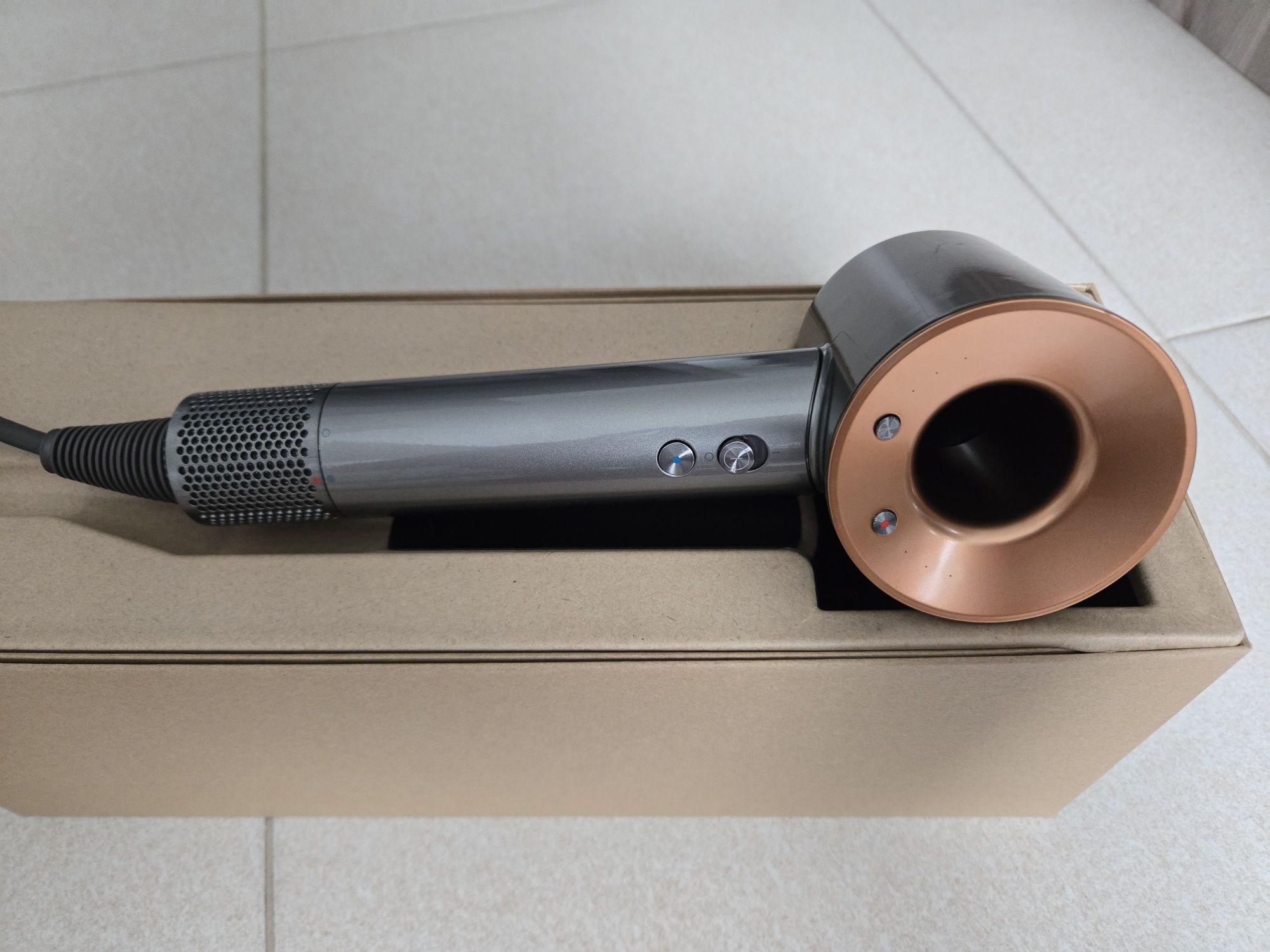 Uscator de par Dyson HD07