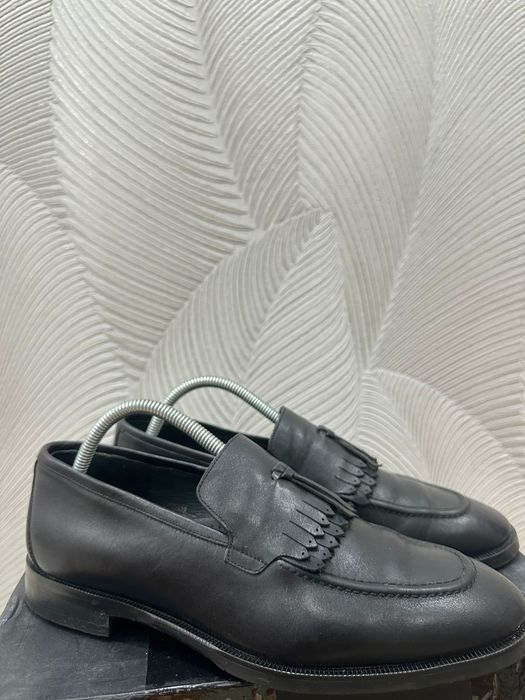 Продается мужская обувь кожанные.