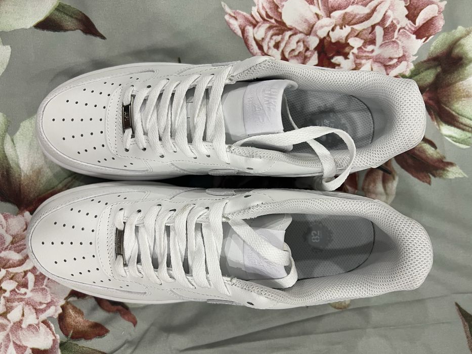 nike air force 1 tripple white