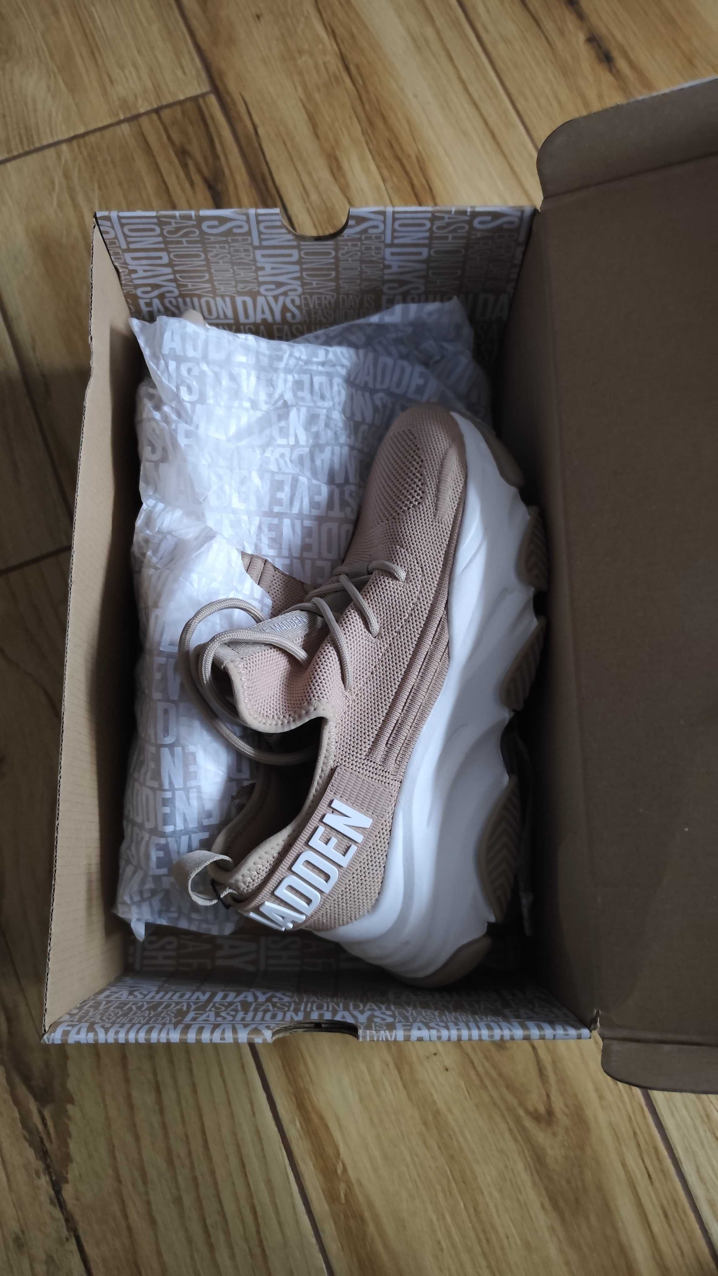 Маратонки Steve Madden