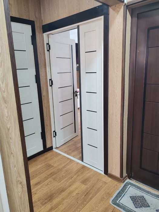 Своя Продается Авиасозлар-1, ориентир базар кадышева 2/5/5 (2балкона2