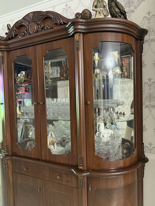 Стенка для посуды