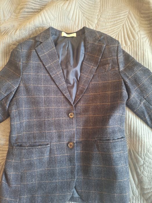 Продам костюм 3 ку для мальчика