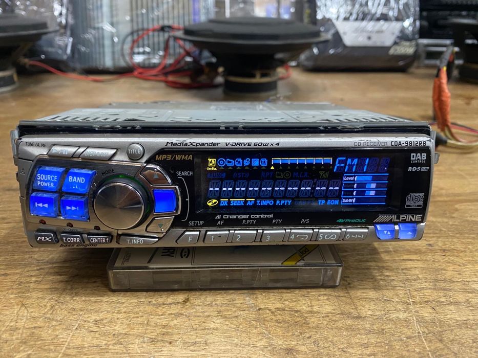 Player auto Alpine CDA 9812RB