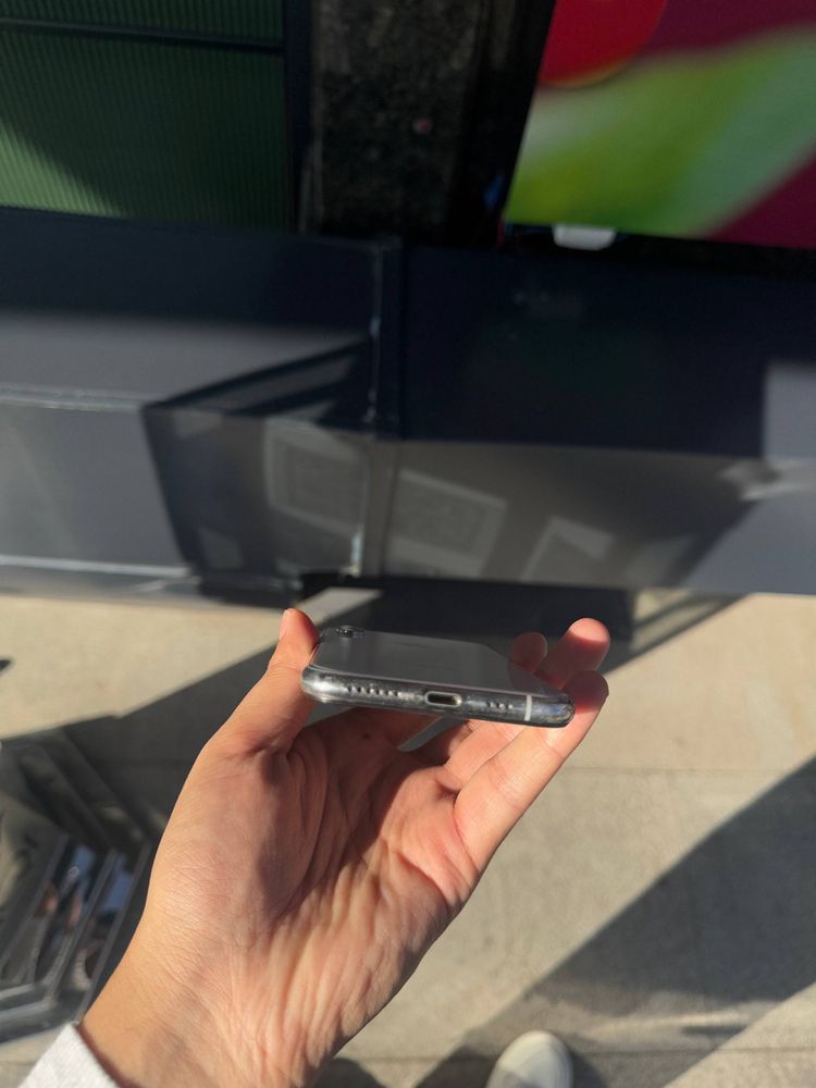 iPhone xs 64 gb