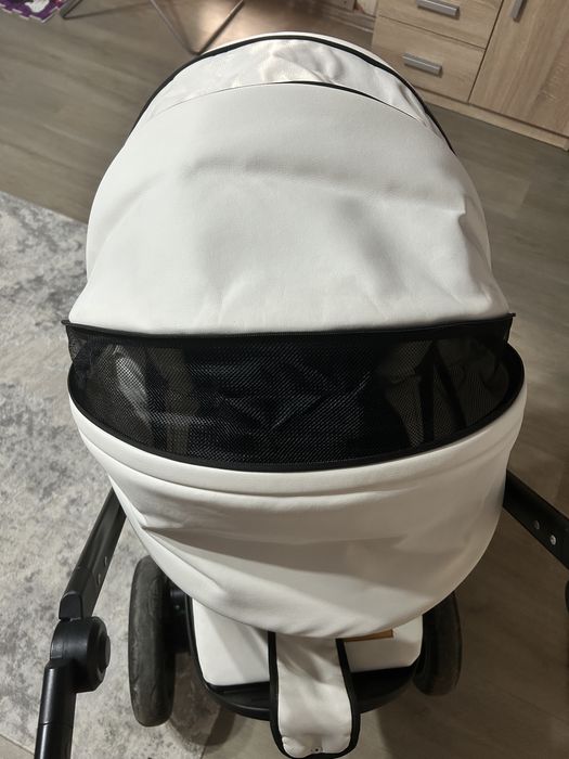 Vând cărucior 3 in 1 Krausman Topaz Lux, Alb