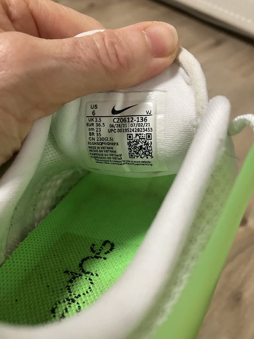 Маратонки Nike 36,5 номер