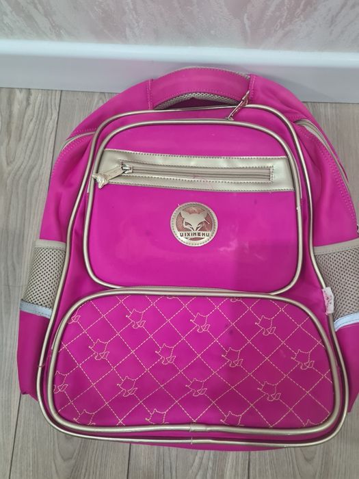 Продам школьный портфель