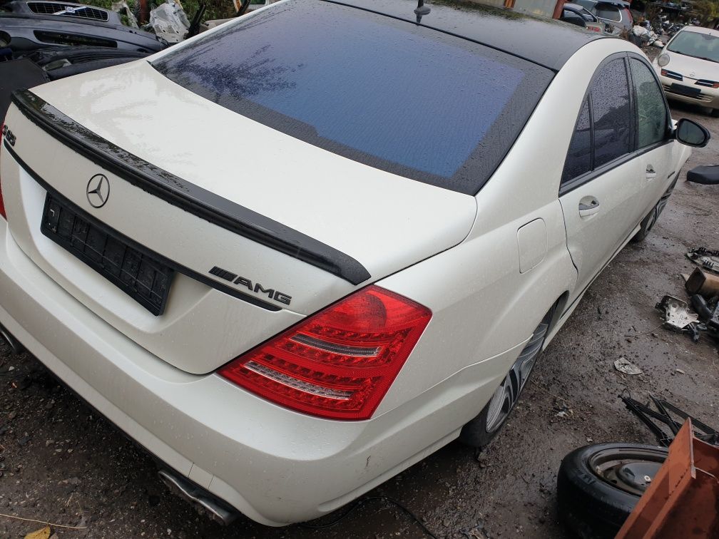 Продавам на части Мерцедес W221 S500 4x4 2008г