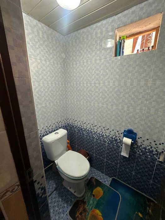 улица Мухтор Ашрафий 2.8 соток 7 комнат с ремонтом, дом Угловой