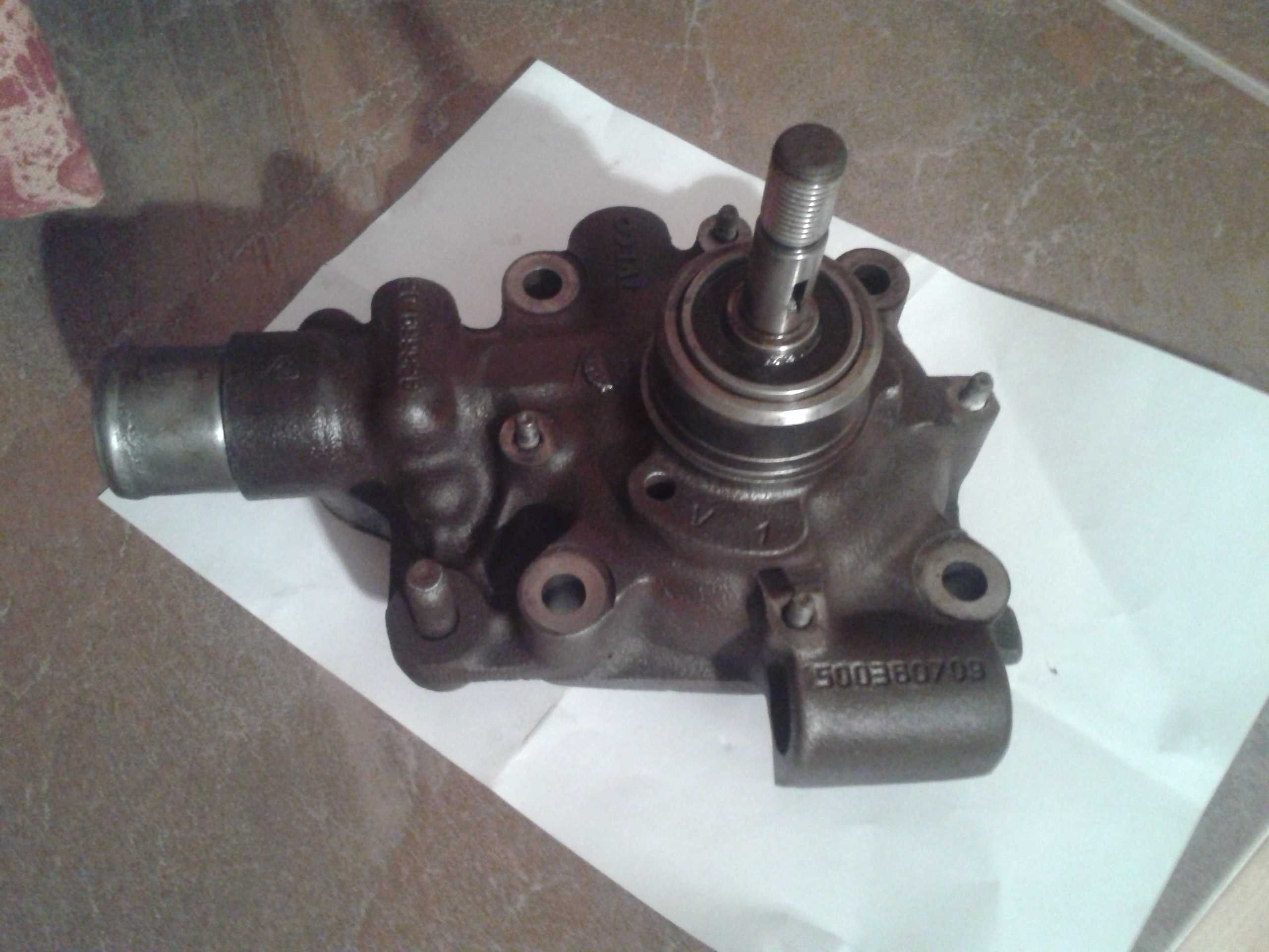 vodna pompa iveco ,2.8 common rail .