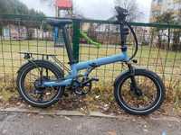 Vând bicicleta electrica pliabila