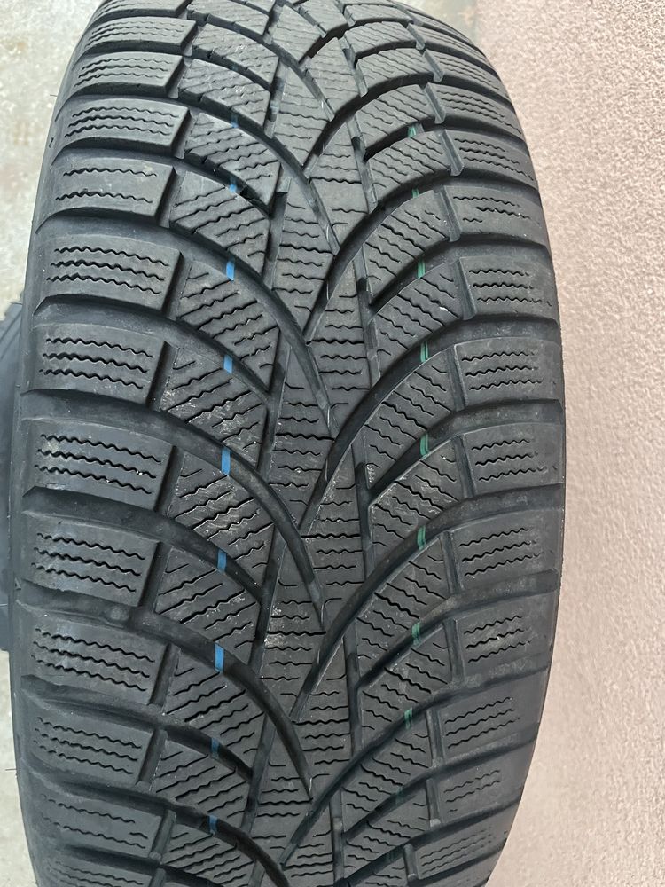 2бр.зимни гуми 205/55/R16/Toyo tires Observe S944