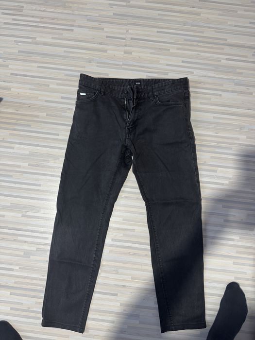 Мъжки дънки на hugo boss размер S