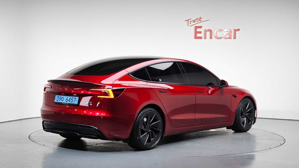 Tesla Model 3 Performance