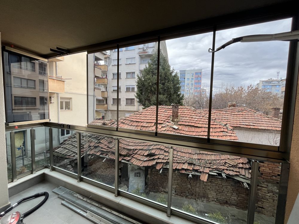 Безпрофилно остъкляване
