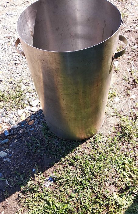 Бак из нерж. стали с крышкой