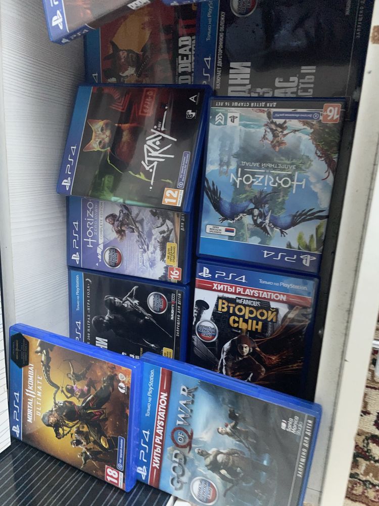 PlayStation 4 Slim терабайт