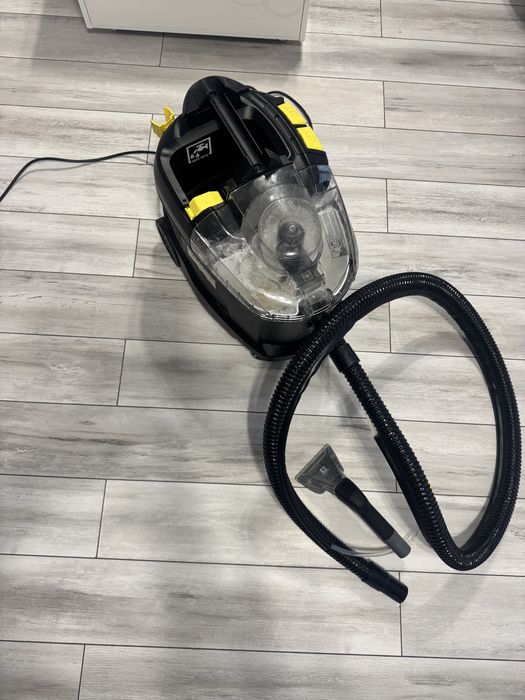 Inchiriez karcher puzzi 8:1