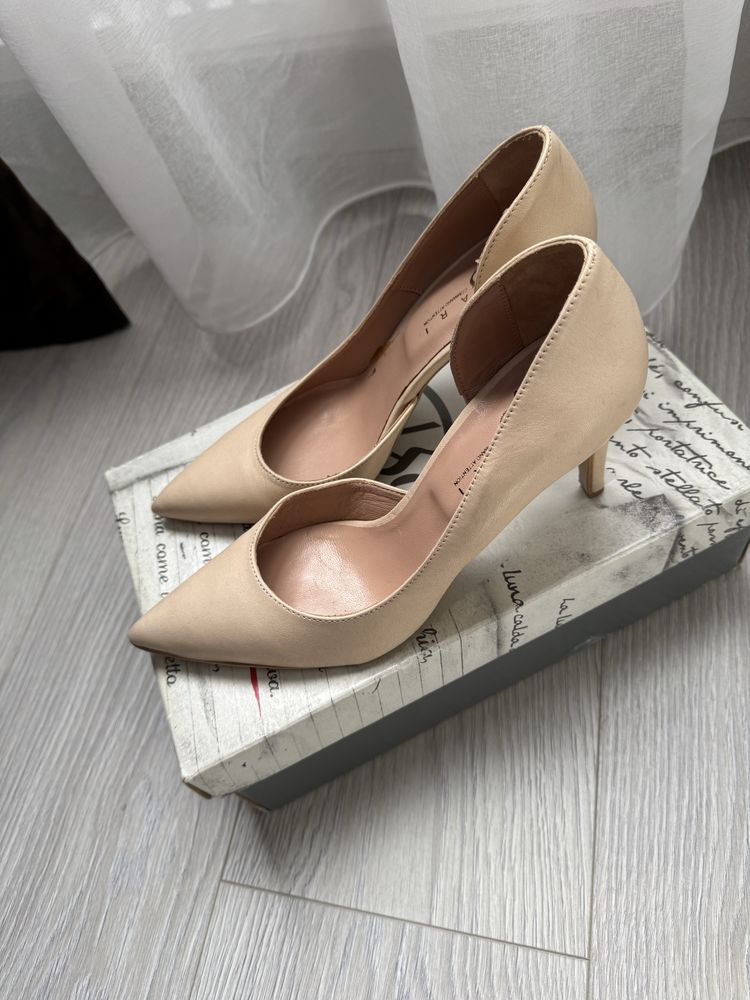 Pantofi stiletto, marimea 39, noi