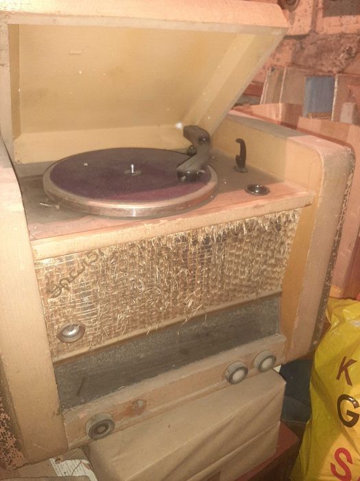 Радиола 57 б/у для интерьера