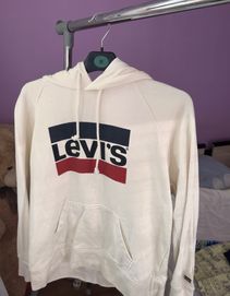 Levi’s white hoodie