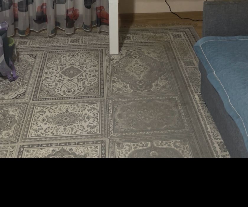 Тонкий ковер серый продам