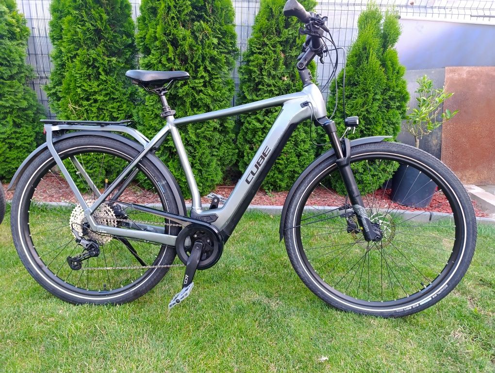 Електрически велосипед Cube KATHMANDU PRO 28/L