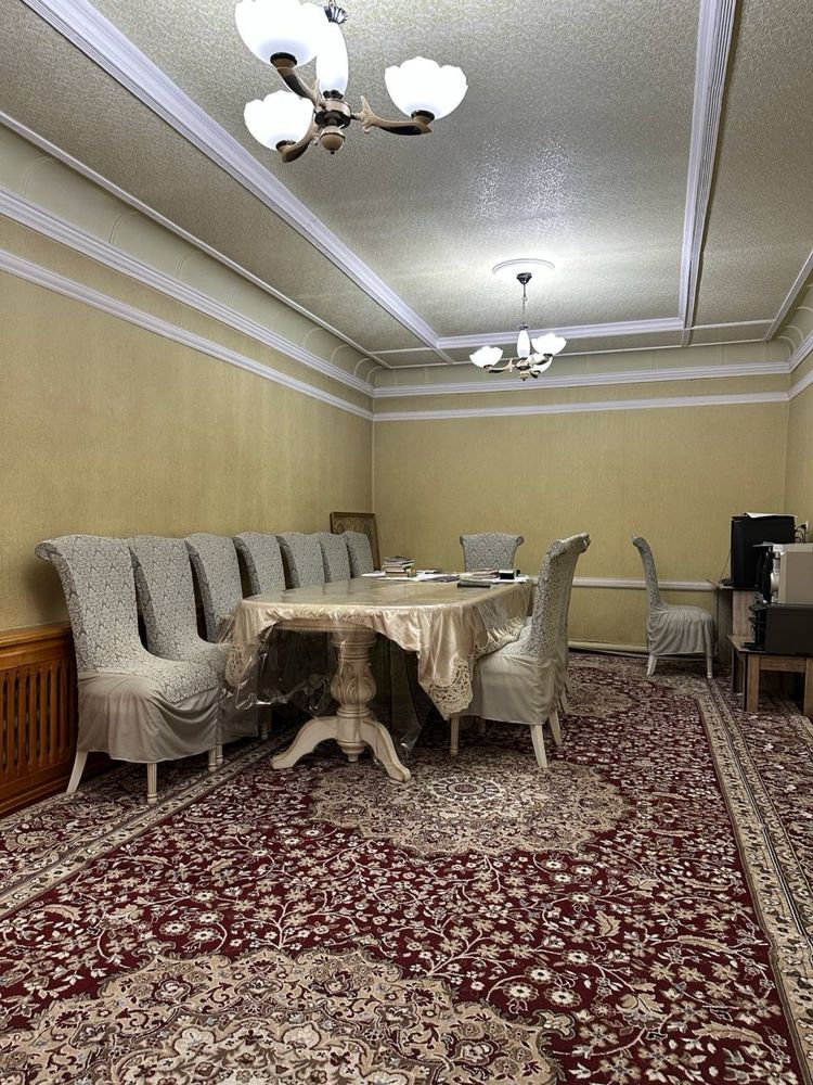 Uy sotiladi nazarbekda 4.7 sutu