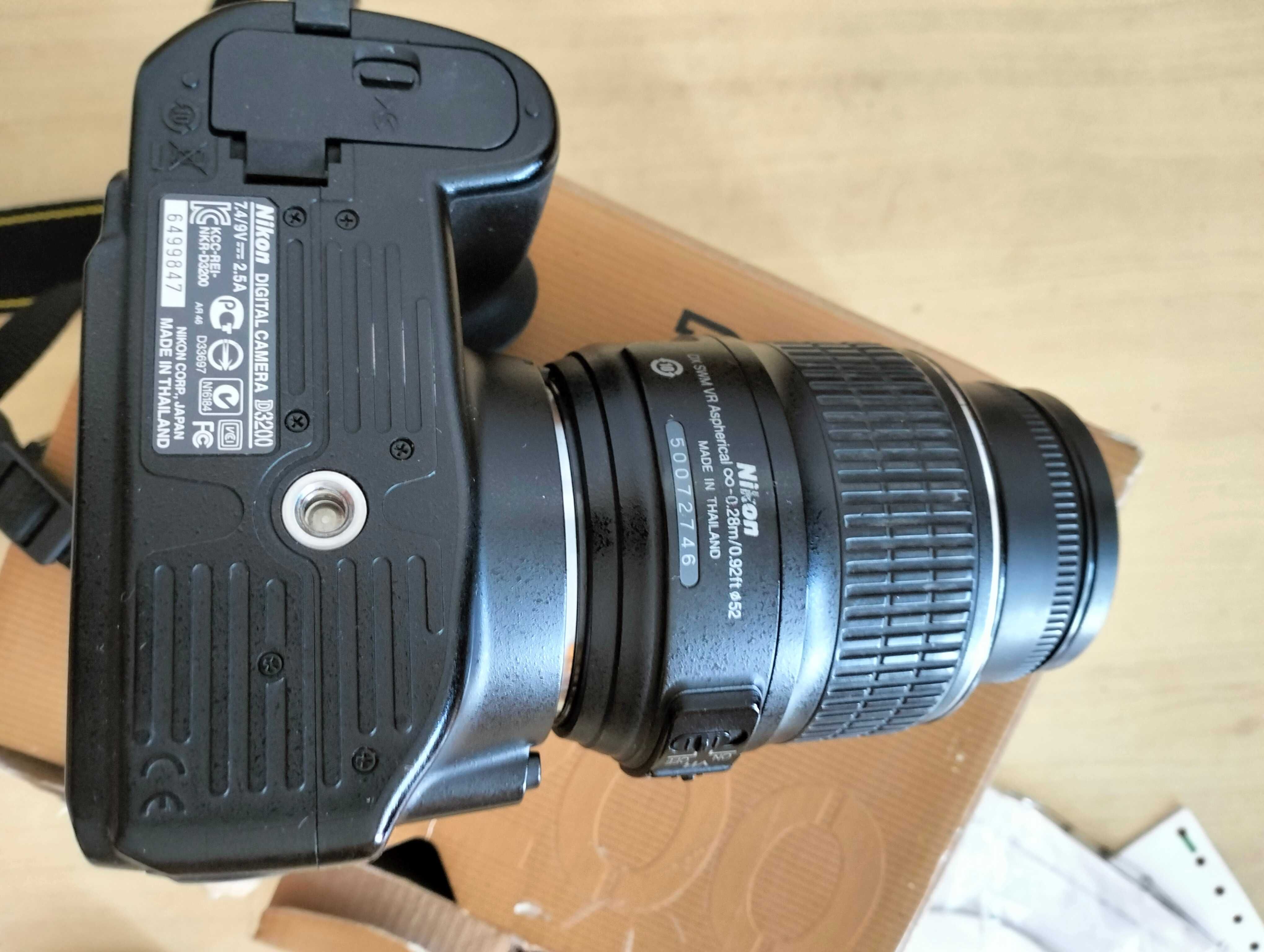 Фотоапарат Nikon D3200 с обектив Nikkor 18-55