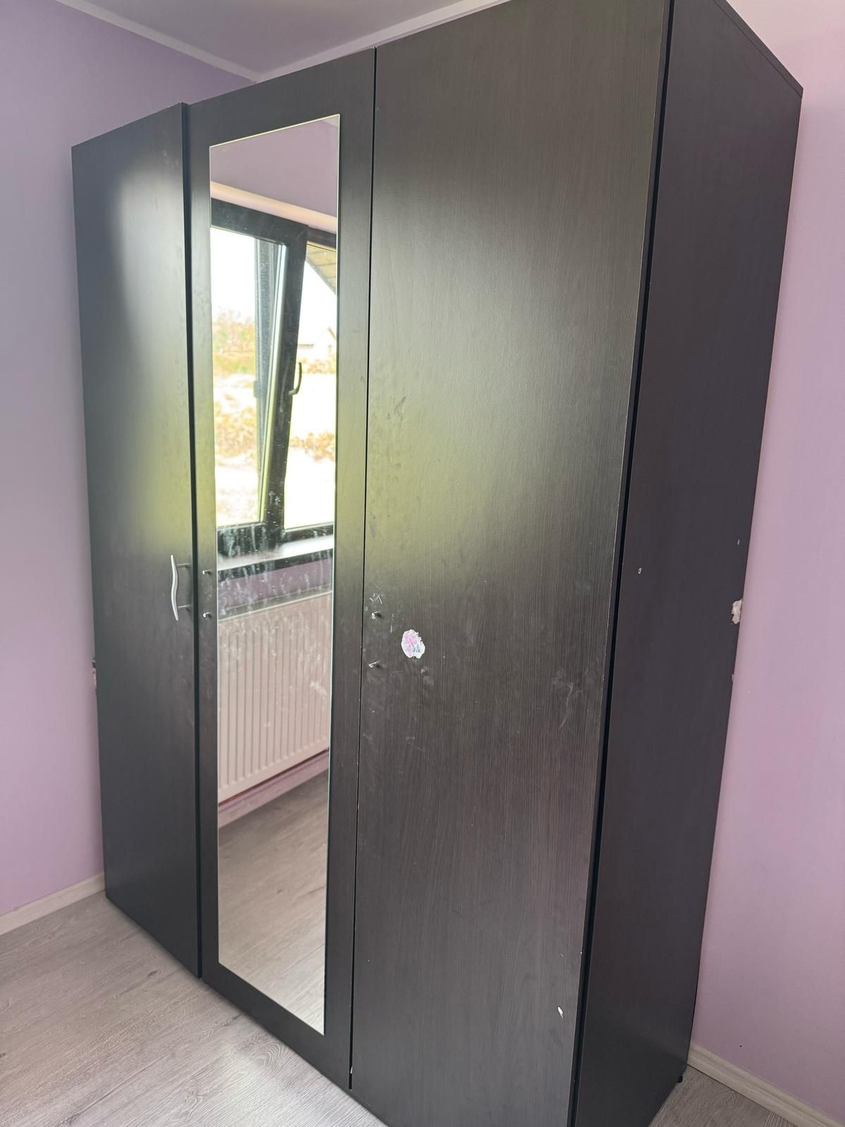 Colțar si șifonier in condiții bune