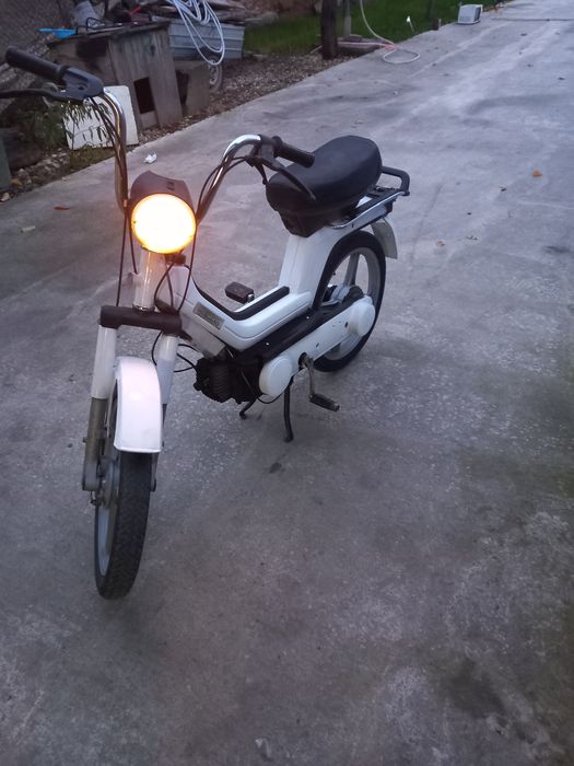Vând moped Piaggio locație Vidra Ilfov preț 2500 lei