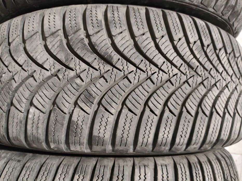 Зимни гуми за SMART HANKOOK WINTER I'CEPT RS2 155/60/15 и 175/55/15