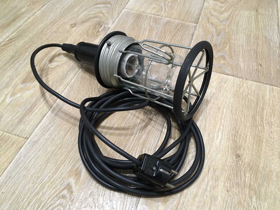 немска работна лампа 100W