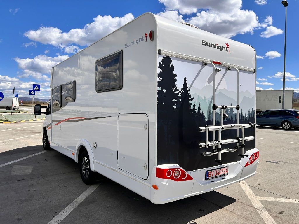 Autorulota camper semiintegrata Sunlight T68,