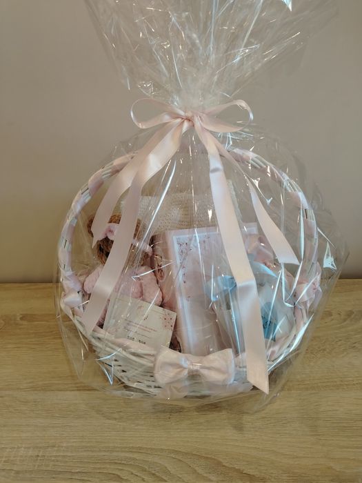 Подарък за изписване на бебе, подарък за новородено, подарък за погача