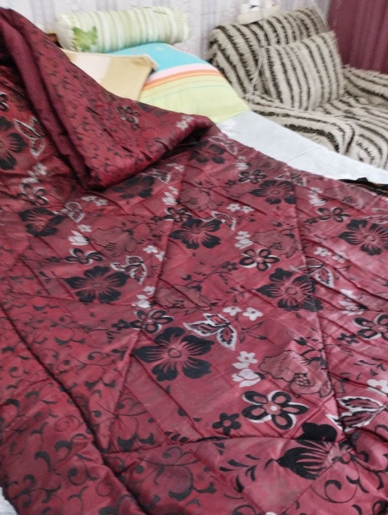 Красивое одеяло на холофайдере из Турции.