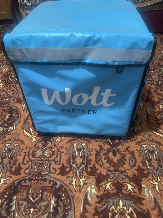 Wolt үлкен термосумка сатылады.ватсапқа шығыңыз.Алматы