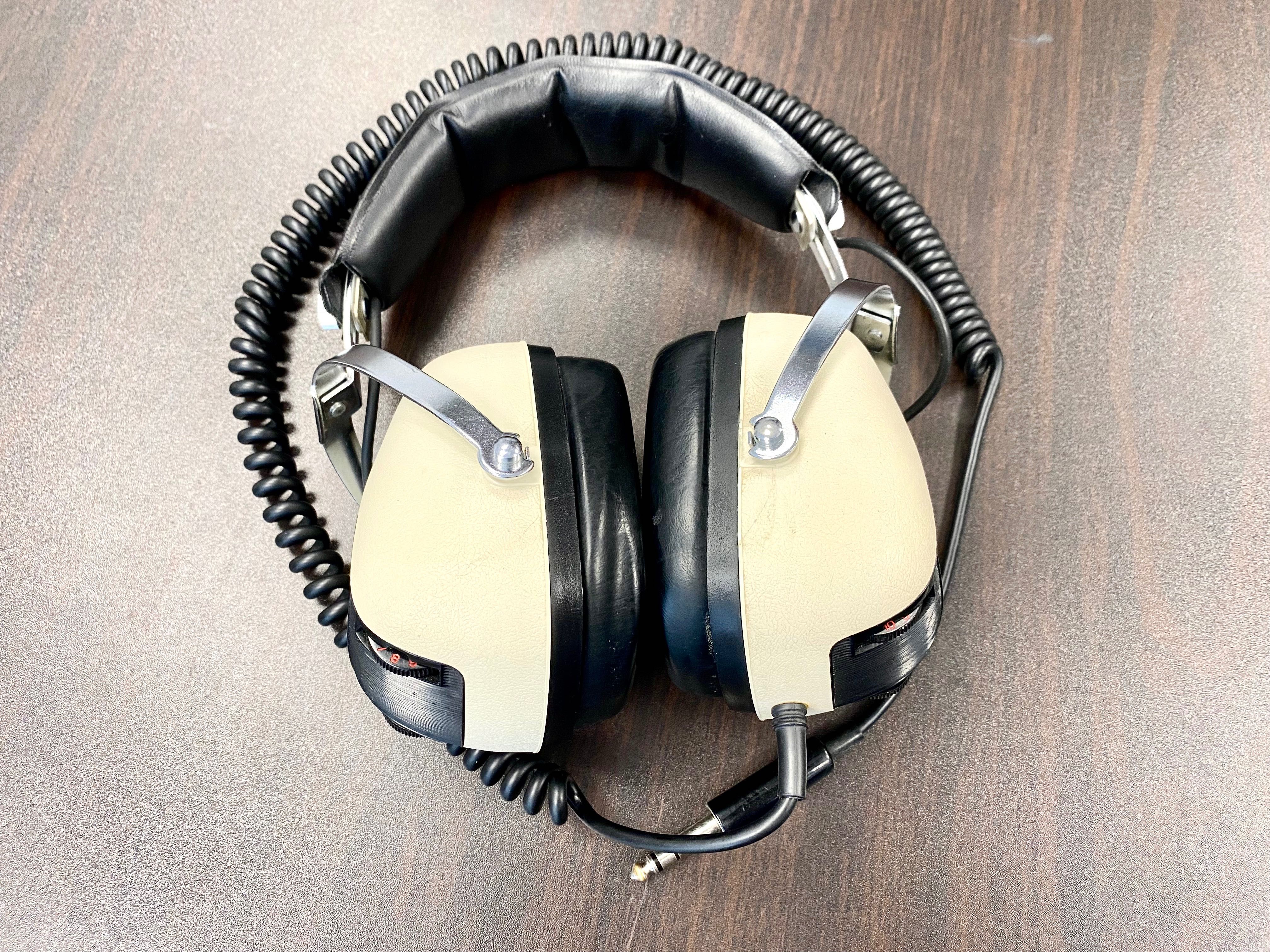 Super Vintage слушалки Sansui