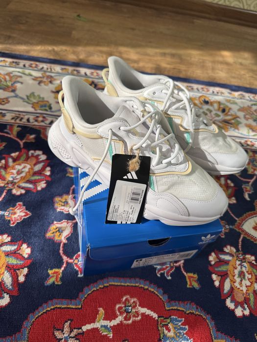 Адидас оригинал кроссовки